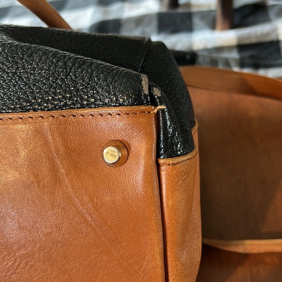 Valentina Black and Tan Shoulder Bag - Picture 10 of 13